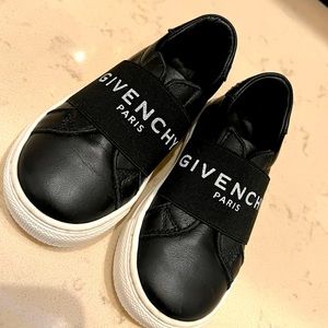 Kids Givenchy Sneakers Sz 22 (Toddler Size)